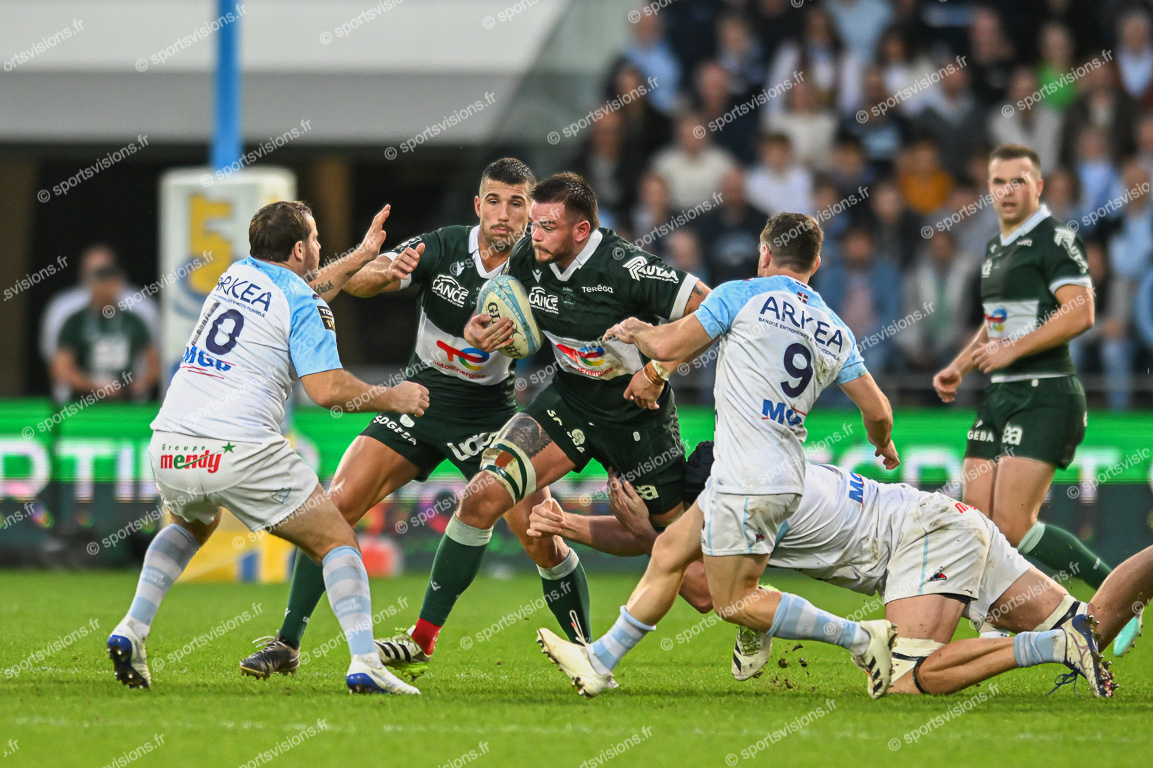 Reece HEWAT (8) Section Paloise  with ball - Nathan DECRON (13) Section Paloise