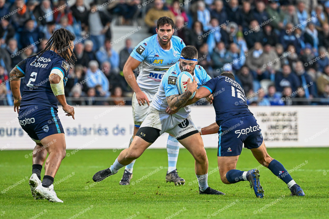 Vincent GIUDICELLI (2) Aviron Bayonnais Rugby Pro with ball