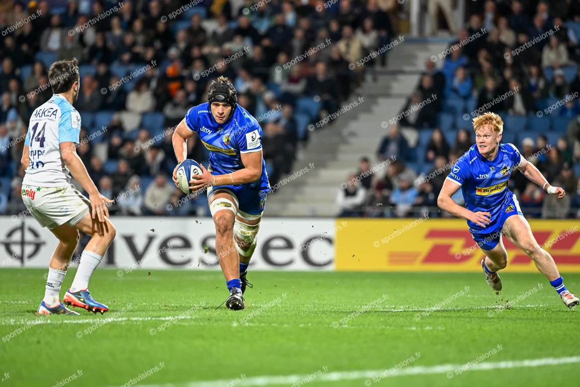 Dafydd JENKINS (5) Exeter Chiefs (GB) with ball - Ben HAMMERSLEY (14) Exeter Chiefs (GB)