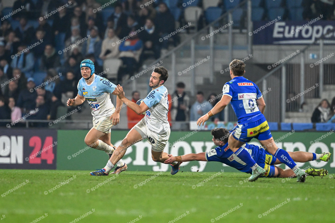 Aurelien CALLANDRET (14) Aviron Bayonnais Rugby Pro with ball - Yan LESTRADE (12) Aviron Bayonnais Rugby Pro